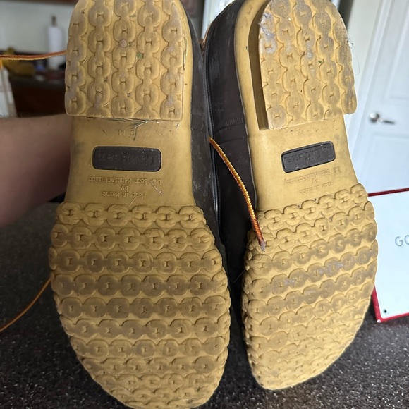 LL Bean - Men's Bean Boots, 6" - Tan/Brown - Sz 9 - Picture 3 of 4